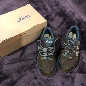ASICS gym shoe
